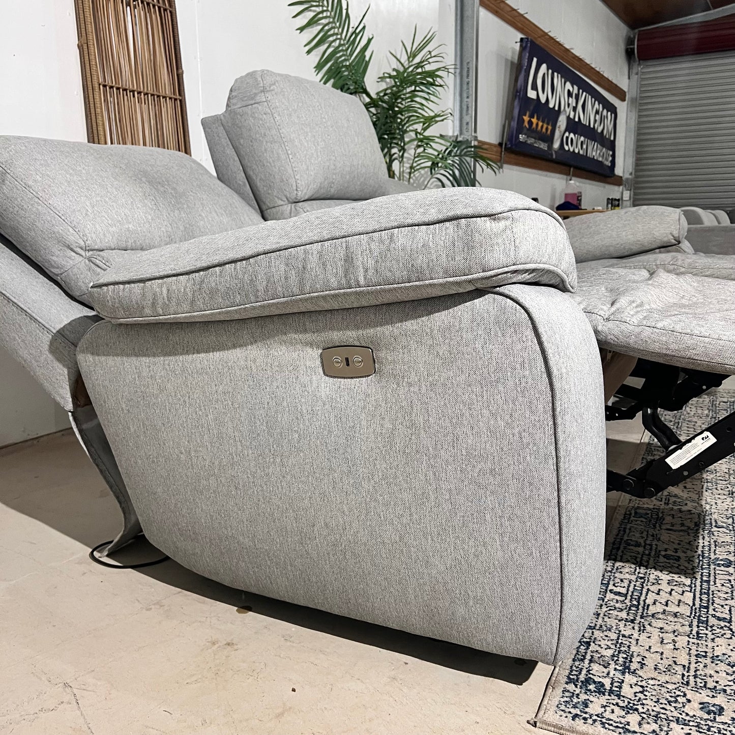 ELECTRIC GREY RECLINER