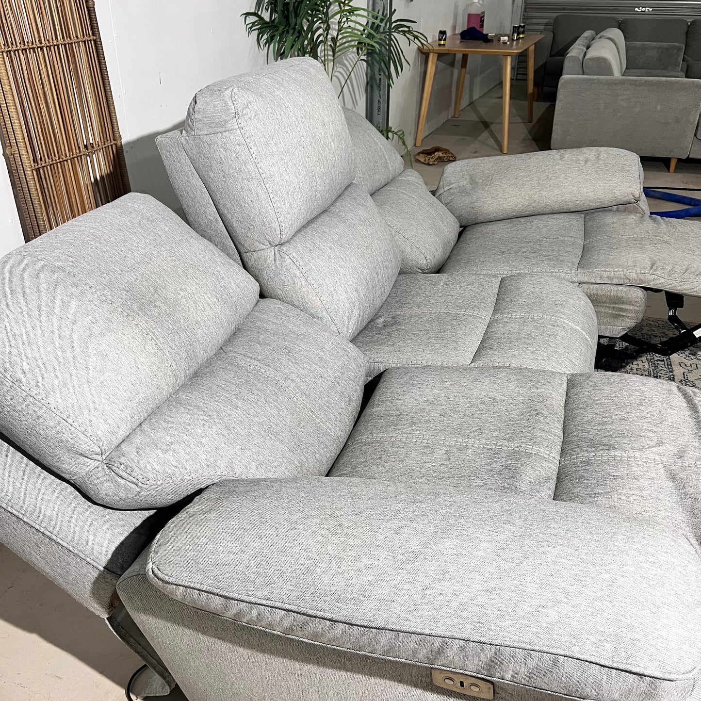 ELECTRIC GREY RECLINER