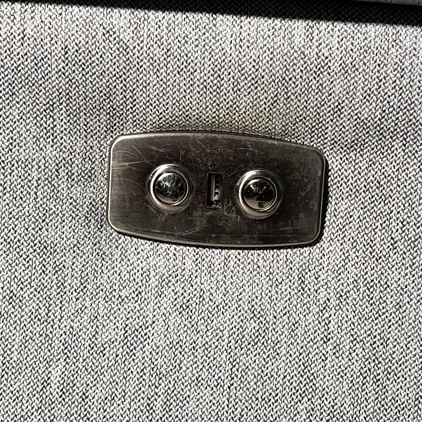 ELECTRIC GREY RECLINER