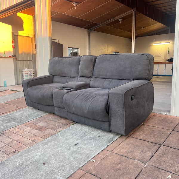 2 seater recliner (broken)