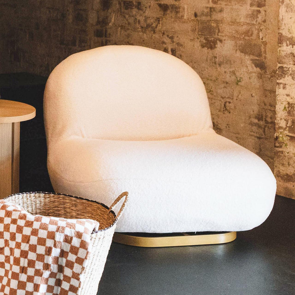 Lounge Kingdom - Kalie Swivel Boucle Throne - Cream White